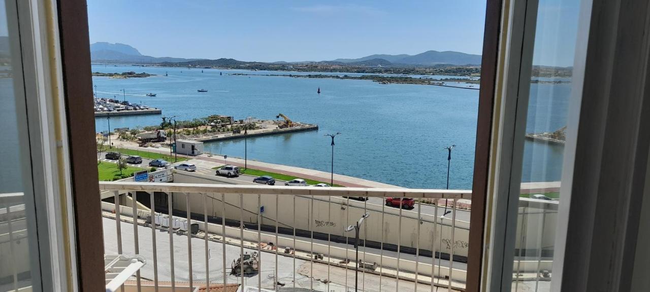 Via Genova Apartment Олбия Екстериор снимка