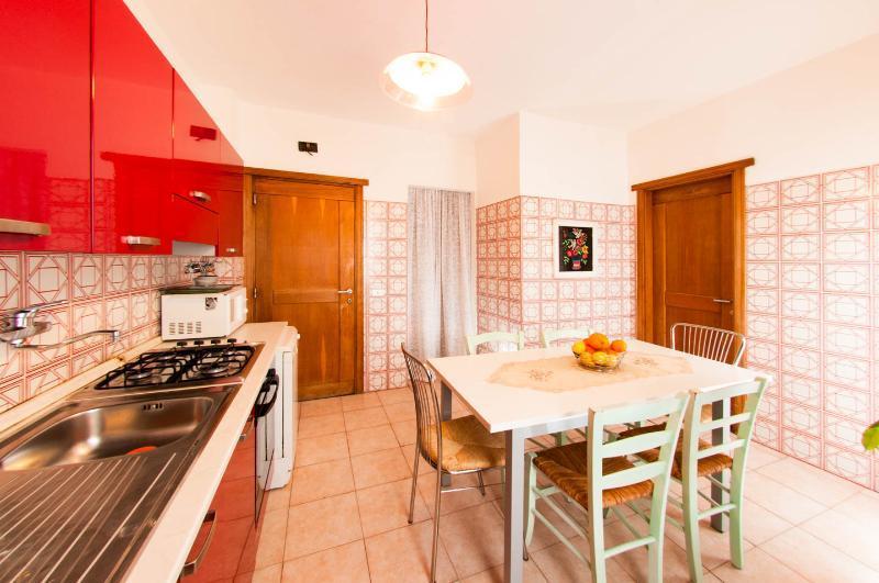 Via Genova Apartment Олбия Екстериор снимка