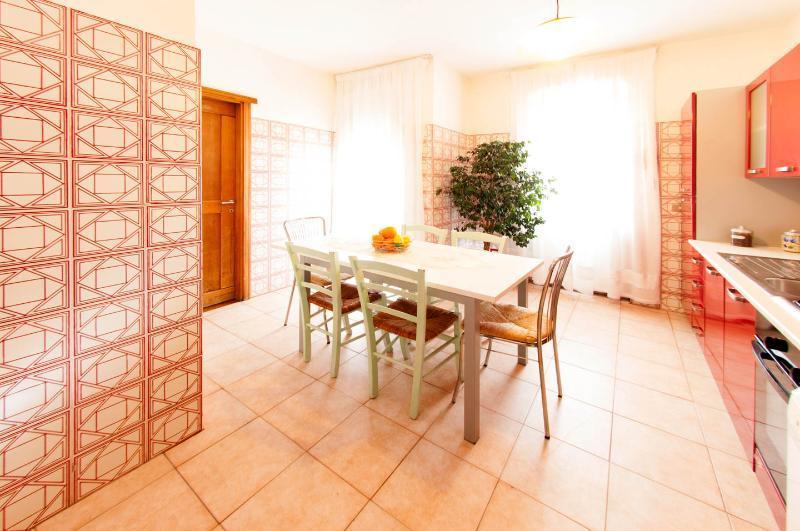 Via Genova Apartment Олбия Екстериор снимка