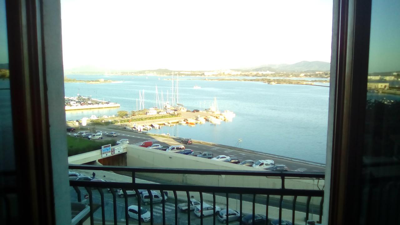 Via Genova Apartment Олбия Екстериор снимка
